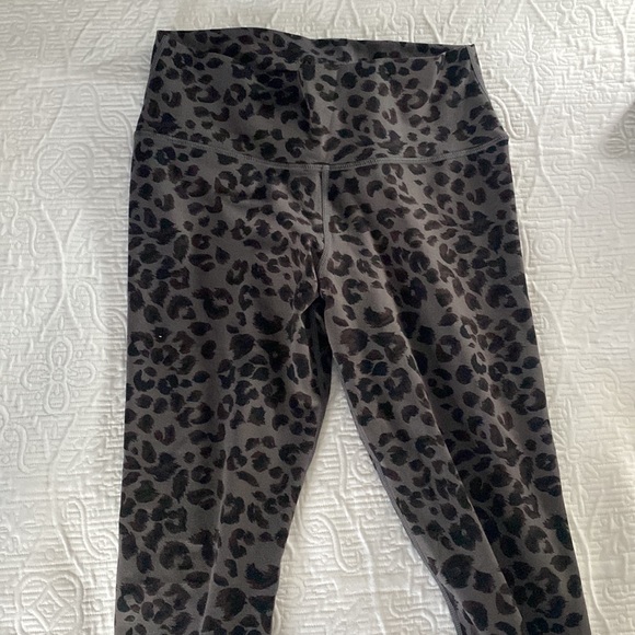 Varley leopard print cropped leggings - Picture 3 of 3